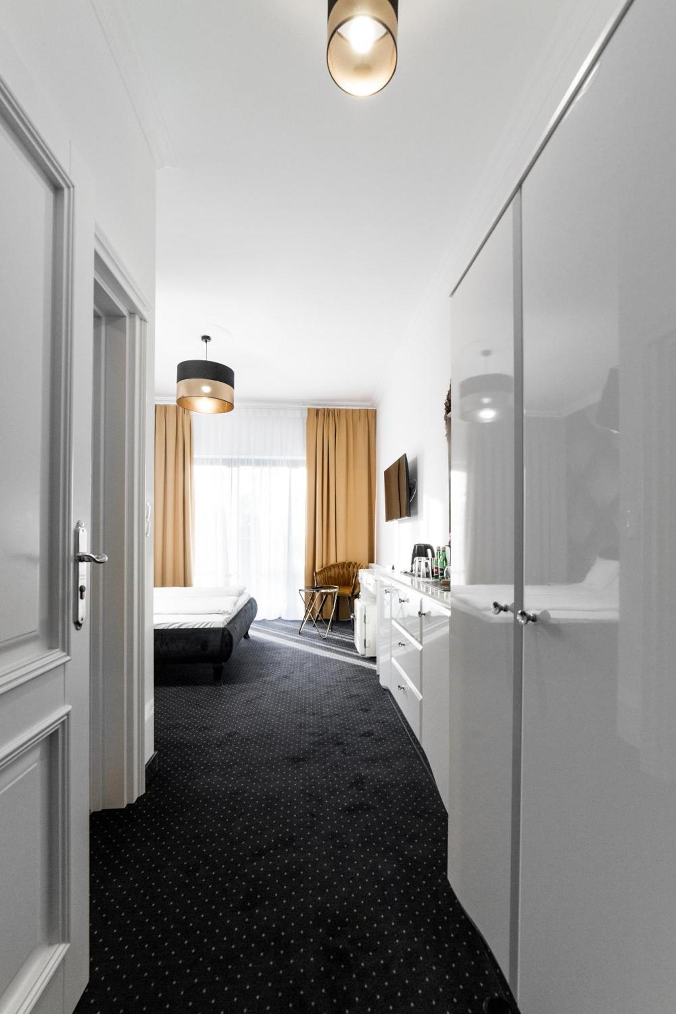 Poludnik Park Boutique Hotel Conference&Spa Stargard Szczecinski Bagian luar foto